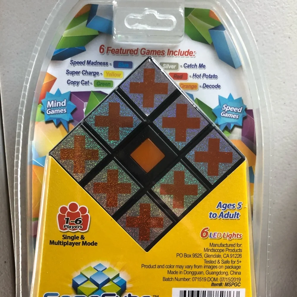 Game cube ultimate electronic light up puzzle